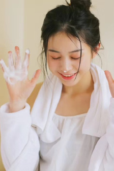 我和漂亮邻居疯狂做爰3